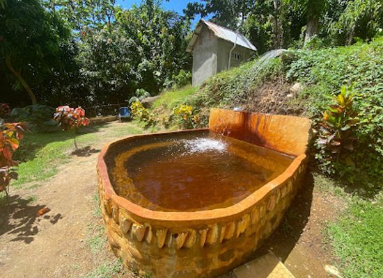 dominica/soufriere-bay/landmark/bambooze-sulphur-baths