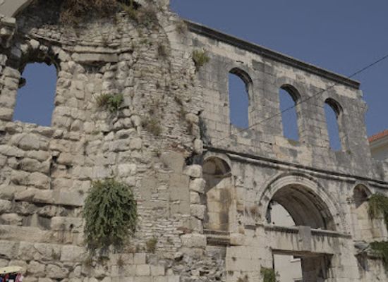 croatia/dalmatia/landmark/museum-of-croatian-archaeological-monuments