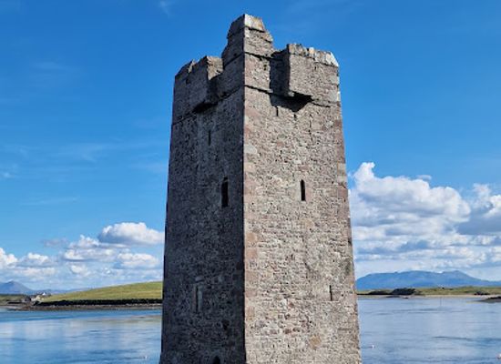 ireland/achill-island/landmark/grace-o-malley-s-towerhouse-kildavnet-tower