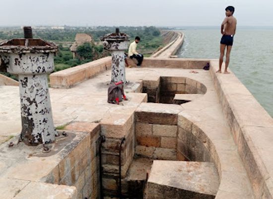 india/gwalior/landmark/tighra-dam