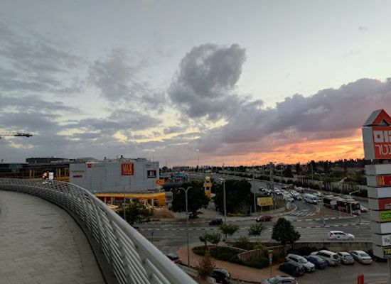 israel/kfar-saba/landmark/oshiland-mall