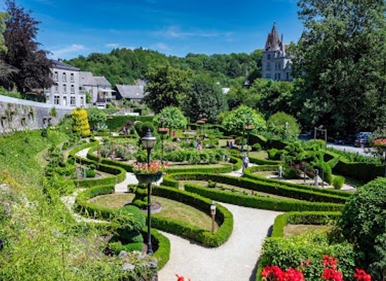 belgium/wallonia/landmark/topiary-park