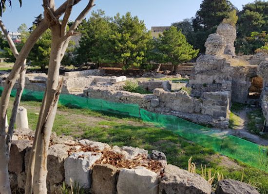 greece/kos/kos-town/landmark/roman-odeon-of-kos