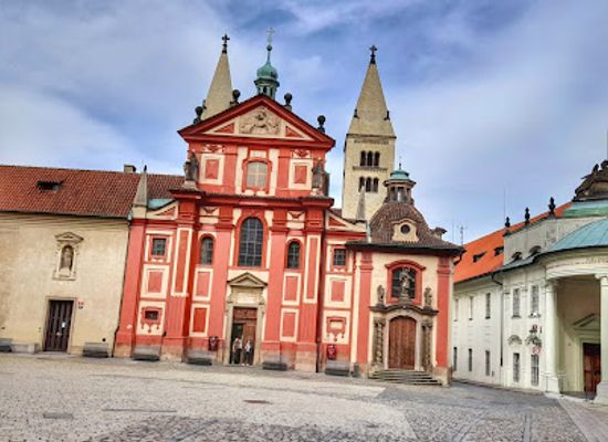 czechia/prague/landmark/st-george-s-basilica