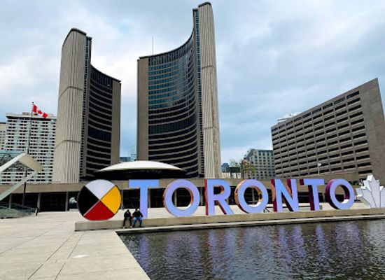 canada/greater-toronto-area/landmark/toronto-city-hall