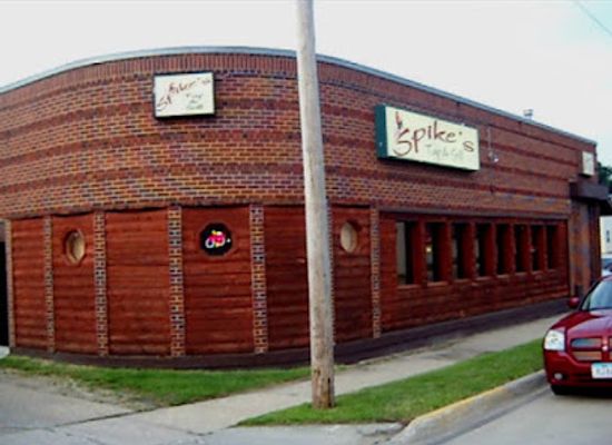 iowa/mason-city/landmark/spike-s-tap-grill