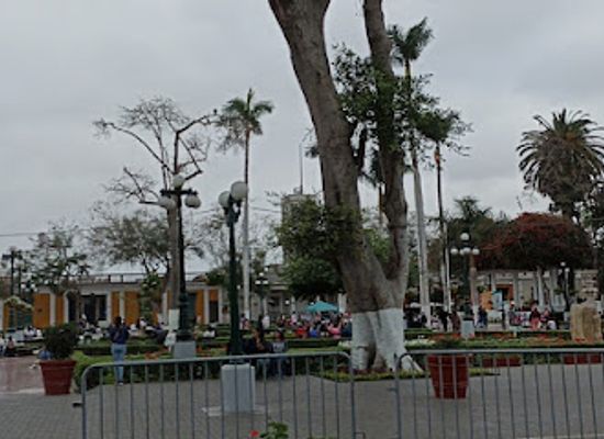 peru/lima/barranco/landmark/plaza-de-armas-de-barranco