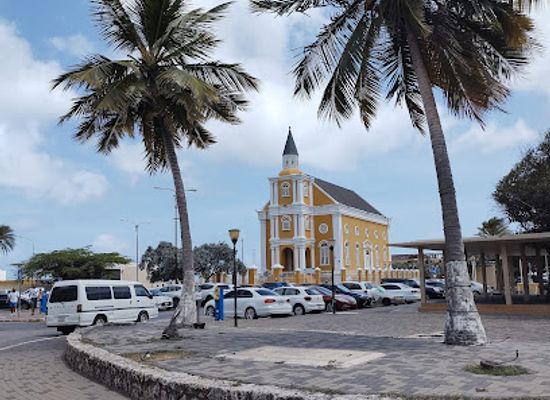curacao/groot-kwartier/landmark/curacao-sign