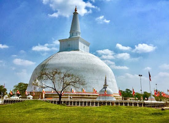 sri-lanka/anuradhapura-district/landmark/ruwanweli-maha-seya
