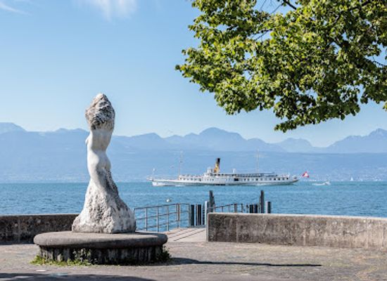 switzerland/vaud/landmark/vierge-du-lac