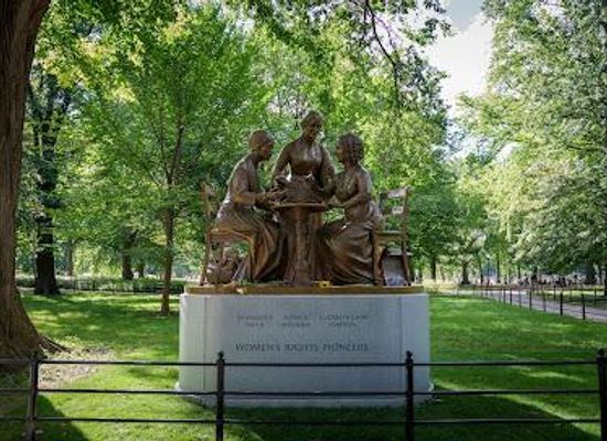 new-jersey/hackensack-meadowlands/landmark/women-s-rights-pioneers-monument