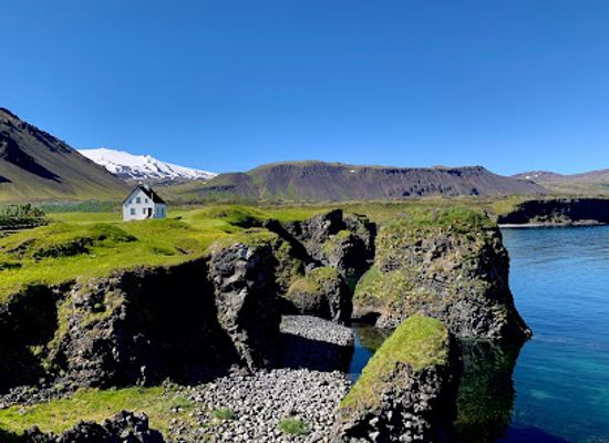 iceland/snæfellsnes-peninsula/landmark/arnarstapi-cliff-viewpoint