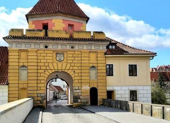 czechia/south-bohemia/landmark/budweiser-gate-budejovicka-gate