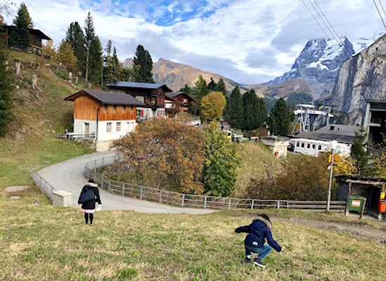 switzerland/murren/landmark/grutschalp-murren-schilthorn-retour