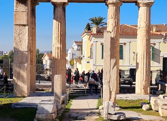 greece/athens/landmark/late-roman-tower-wall-foundations