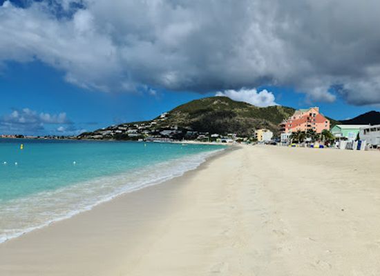 sint-maarten/little-bay-beach/landmark/great-bay-beach