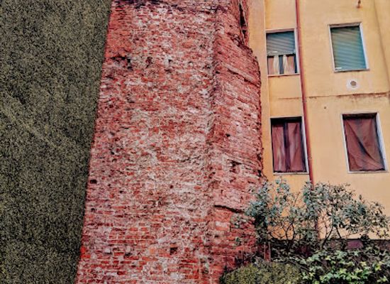 italy/milan/porta-romana/landmark/torre-romana-di-porta-ticinese