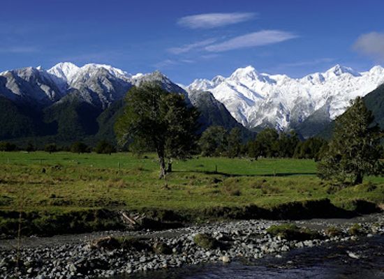 new-zealand/tasman/landmark/lake-matheson-walk
