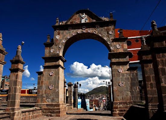 peru/puno/landmark/arco-deustua