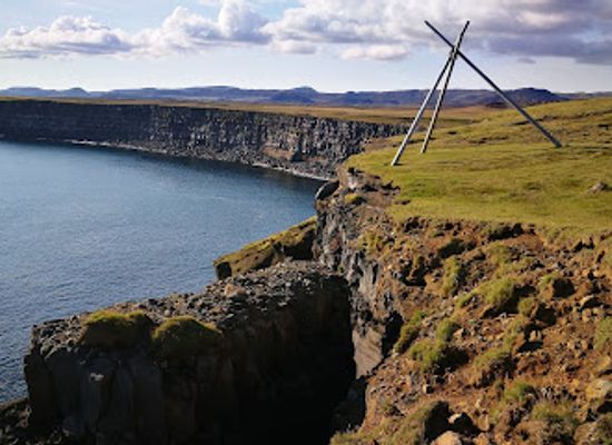 iceland/reykjanes-peninsula/landmark/krisuvikurberg-cliffs