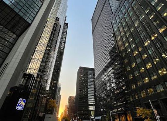 canada/toronto/landmark/200-bay-street