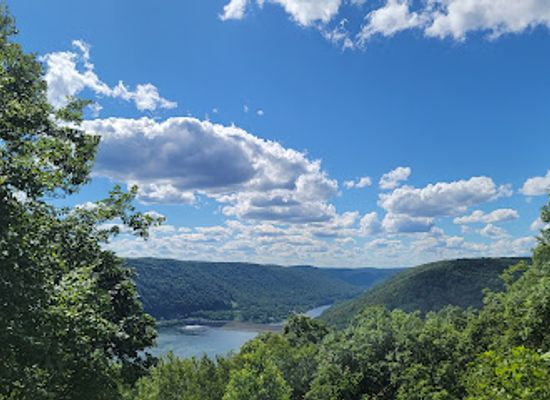 pennsylvania/allegheny-national-forest/landmark/jakes-rocks-overlook-and-mountain-bike-trail