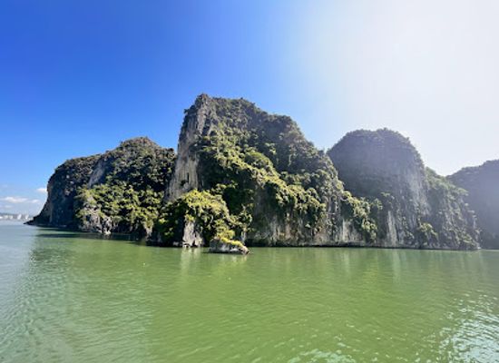 vietnam/south-central-coast/landmark/temple-of-literature