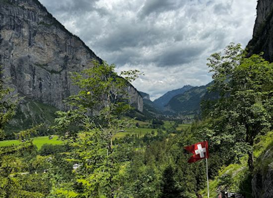 switzerland/lauterbrunnen-valley/landmark/trummelbach-falls