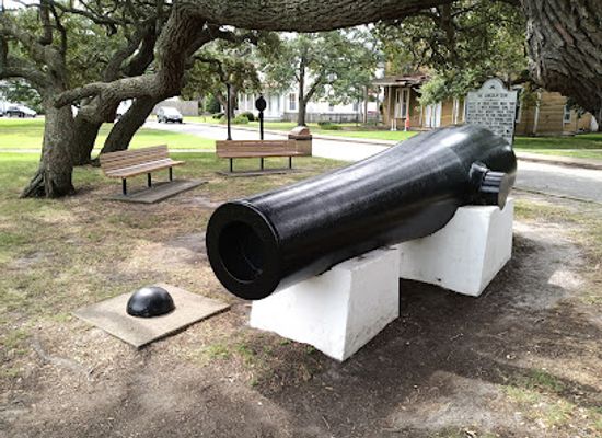 virginia/hampton-roads/landmark/lincoln-gun