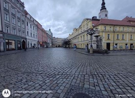 poland/sudetes/landmark/market-square-and-town-hall