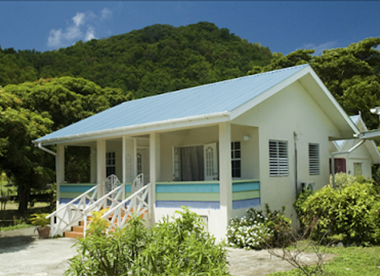 saint-vincent-and-the-grenadines/bequia/landmark/keegans-beachside-hotel-apartments-and-restaurant