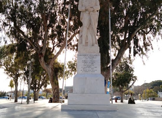 greece/heraklion/landmark/monument-to-the-battle-of-crete