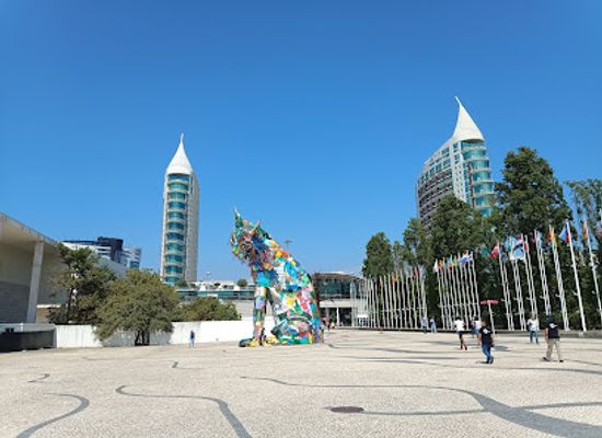 portugal/alentejo/landmark/bandeiras-expo98