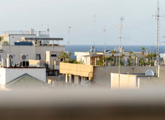 italy/bari/landmark/l-attico-del-centro-tra-il-petruzzelli-ed-il-mare