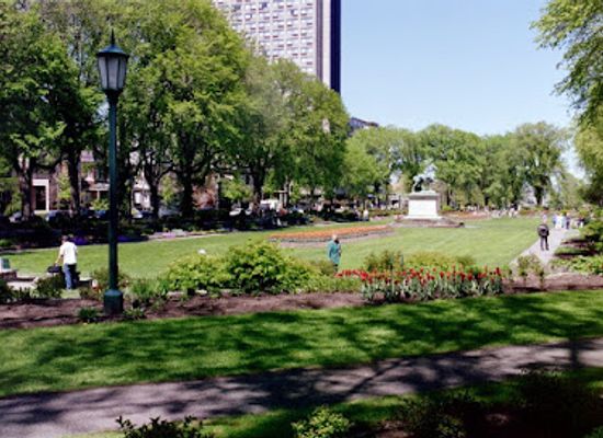 canada/quebec-city/saint-jean-baptiste/landmark/joan-of-arc-garden