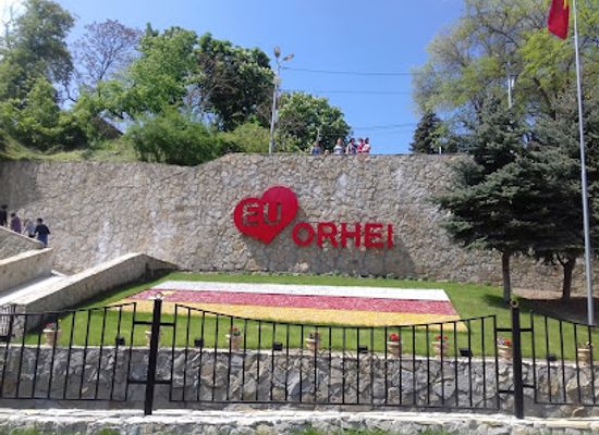 moldova/orhei-county/landmark/parcul-ivanos