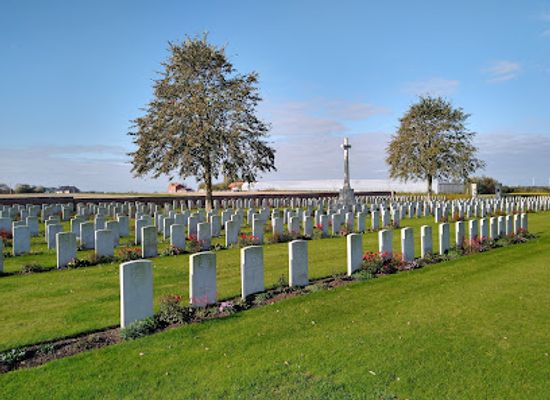 belgium/ypres/landmark/the-huts-cemetery