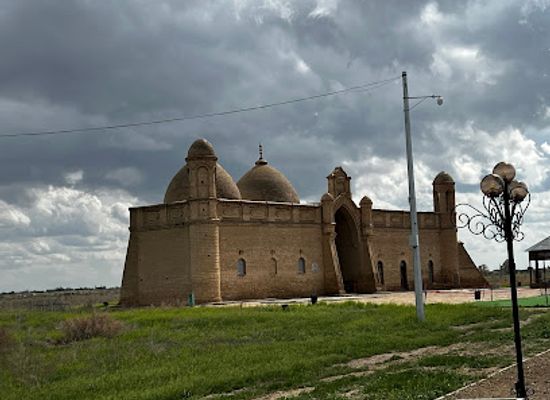 kazakhstan/turkestan/landmark/arystanbab-mausoleum
