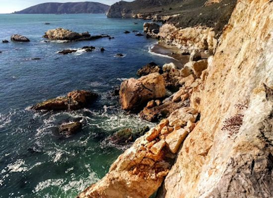 california/pismo-beach/landmark/smugglers-cave