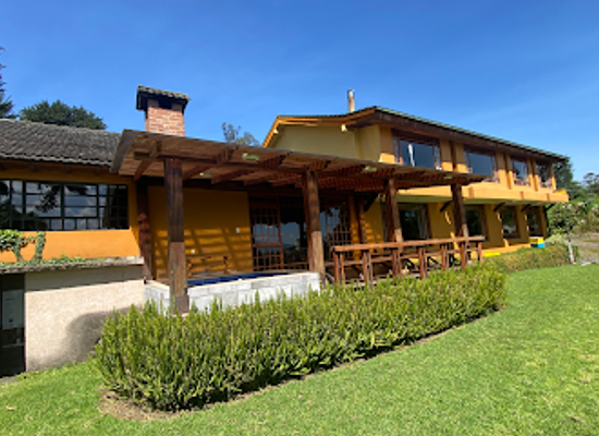 ecuador/central-sierra/landmark/hacienda-la-alegria