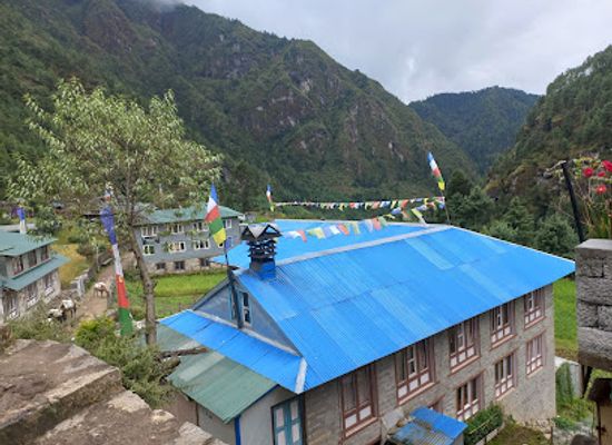 nepal/namche-bazaar/landmark/phakding