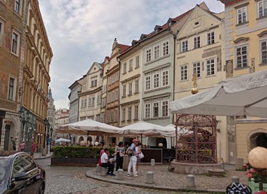 czechia/central-bohemia/landmark/passage-koruna