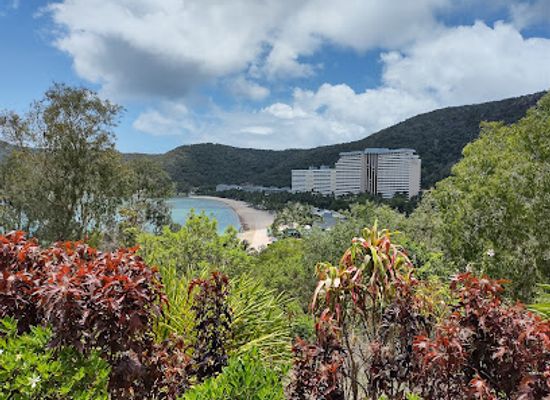 australia/airlie-beach/landmark/cruise-whitsundays
