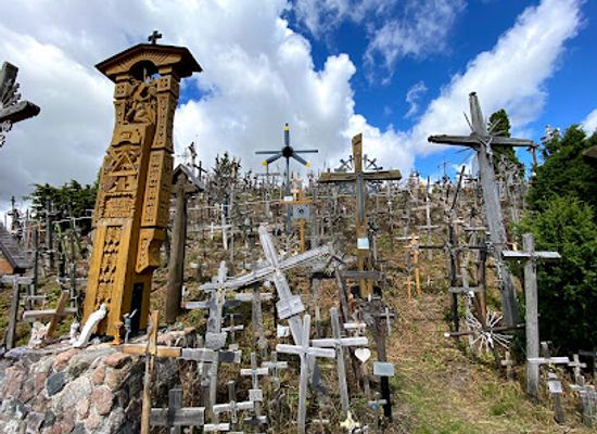 lithuania/zemaitija-national-park/landmark/hill-of-crosses