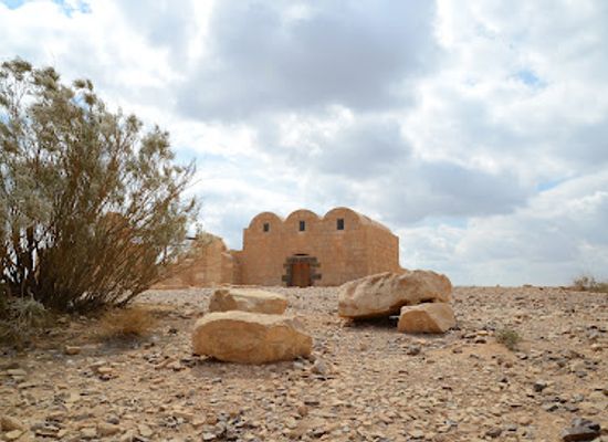 jordan/azraq/landmark/quseir-amra