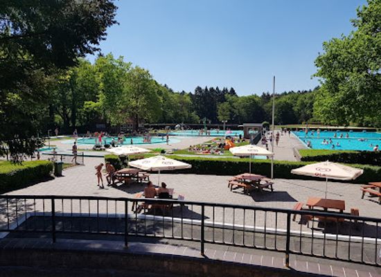 netherlands/gooi/landmark/bosbad-de-vuursche