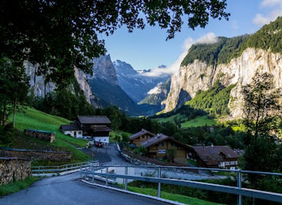 switzerland/lauterbrunnen-valley/landmark/zwirgi
