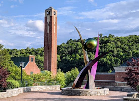 north-carolina/boone/landmark/sanford-mall