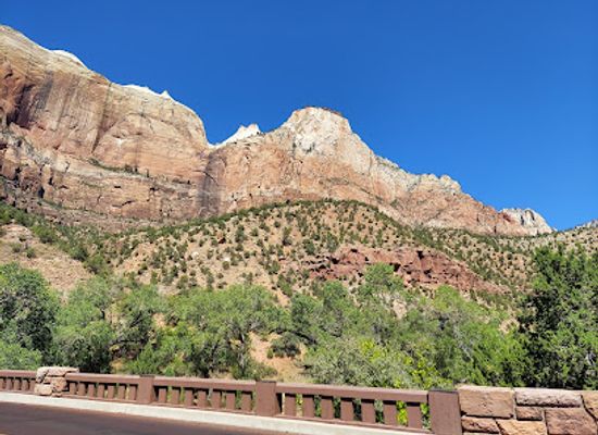 utah/zion-national-park/landmark/canyon-junction-bridge