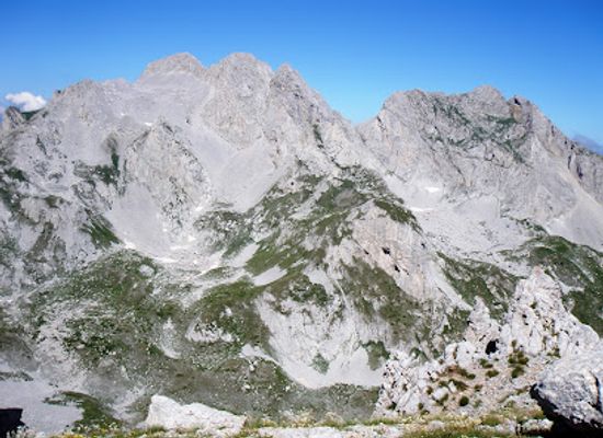 montenegro/prokletije/landmark/kucki-kom